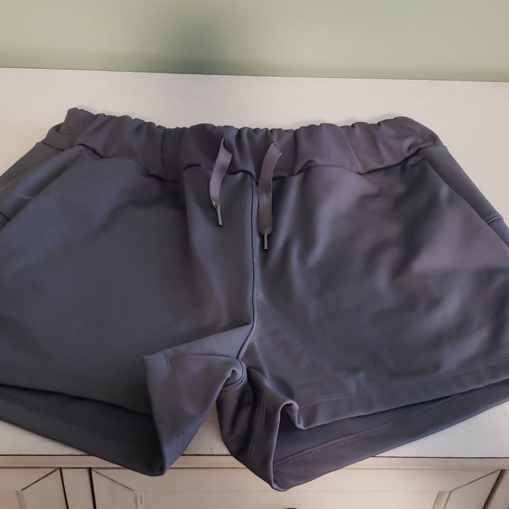 APANA Women’s Athletic Shorts Size Medium